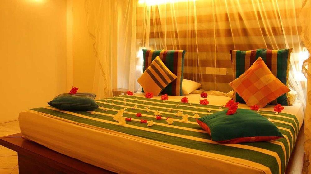 Primrose Guest House Unawatuna Esterno foto