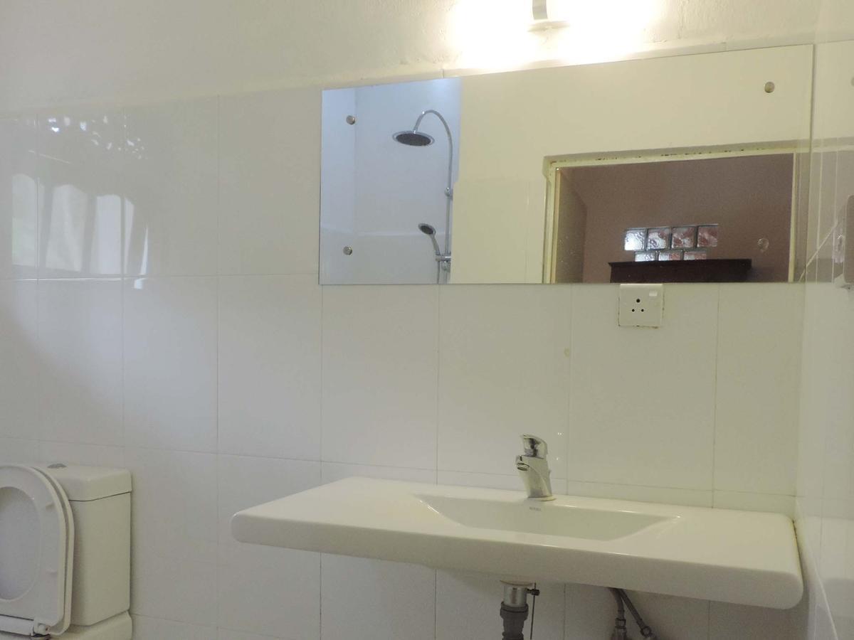 Primrose Guest House Unawatuna Esterno foto