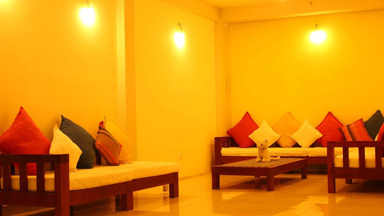 Primrose Guest House Unawatuna Esterno foto