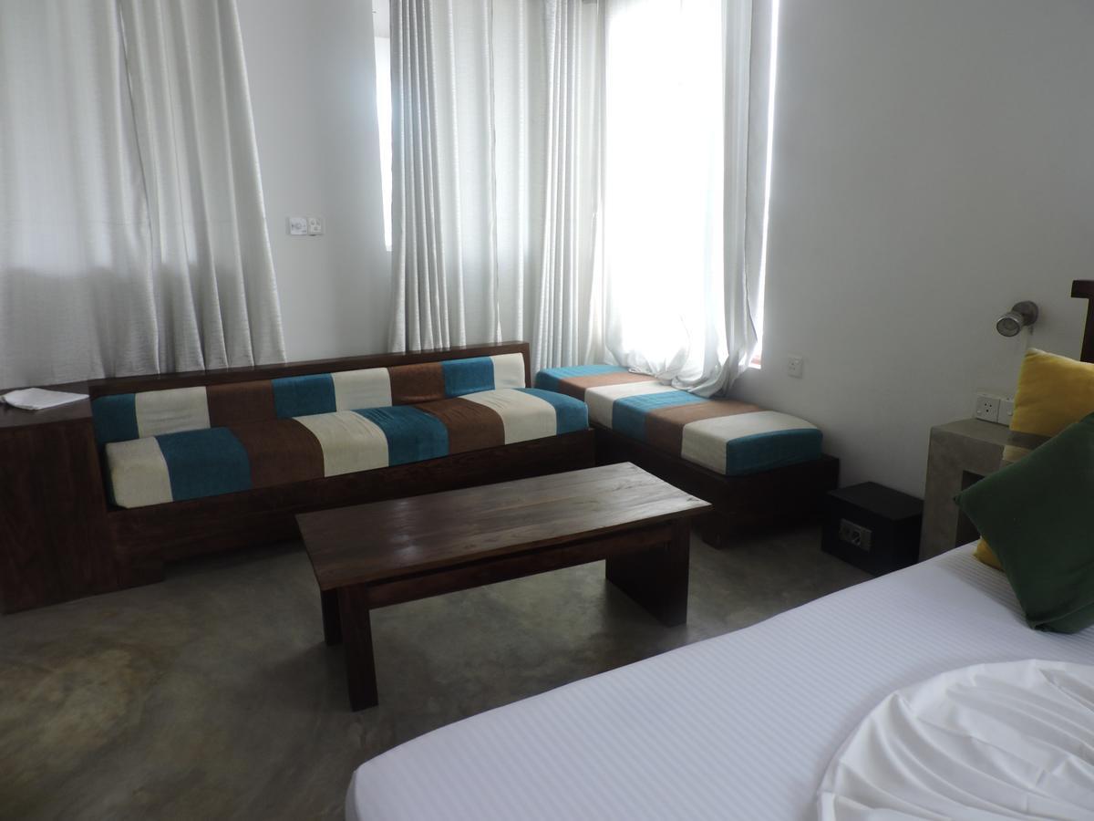 Primrose Guest House Unawatuna Esterno foto