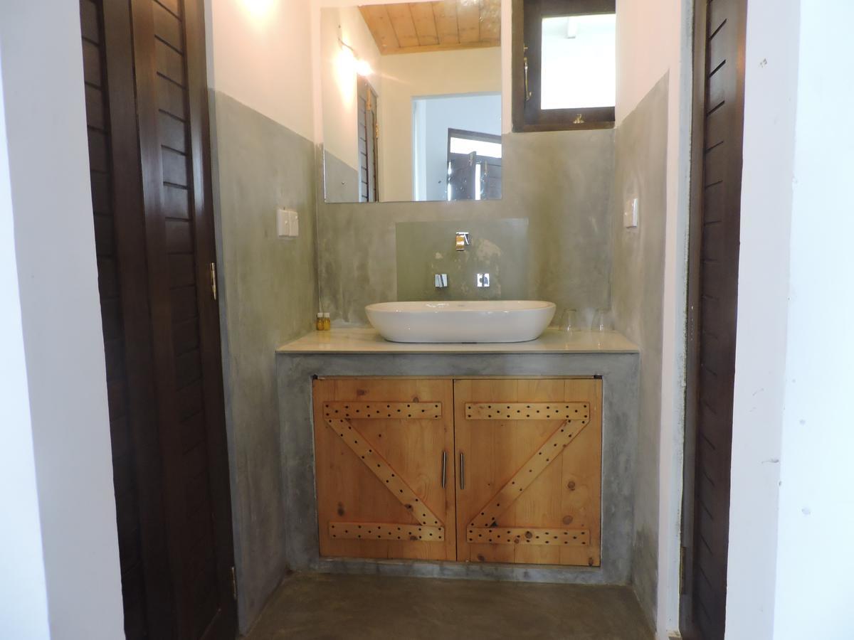 Primrose Guest House Unawatuna Esterno foto