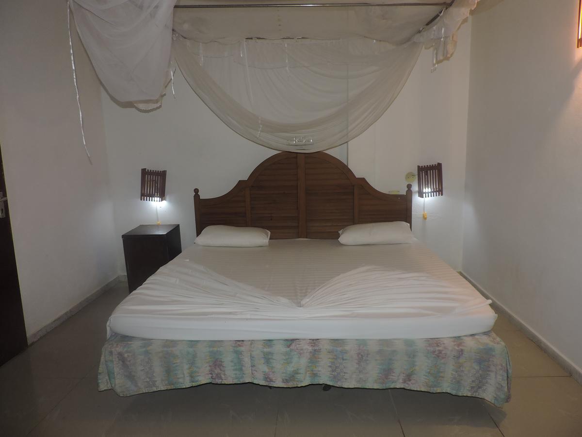 Primrose Guest House Unawatuna Esterno foto