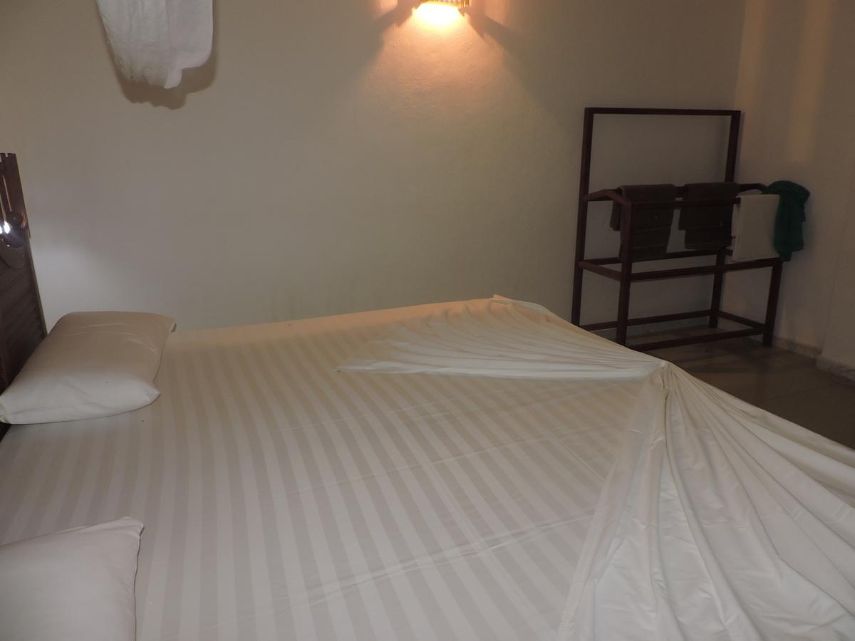 Primrose Guest House Unawatuna Esterno foto